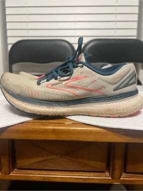 Brooks Womens Glycerin 19 White Pink Running Shoes Sneakers Size 8.5B